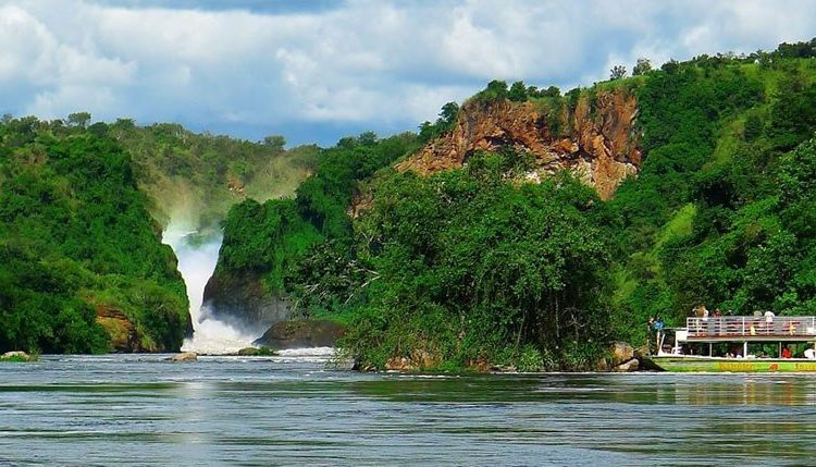 Experience the best of Uganda's wildlife on our 6-day safari adventure. Visit Murchison Falls National Park, Kibale Forest National Park, and Queen Elizabeth National Park.