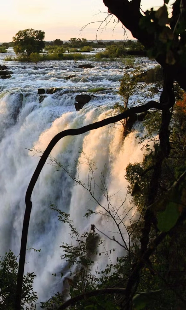 6 Days Kruger Zambezi Safari & Victoria Falls Adventure