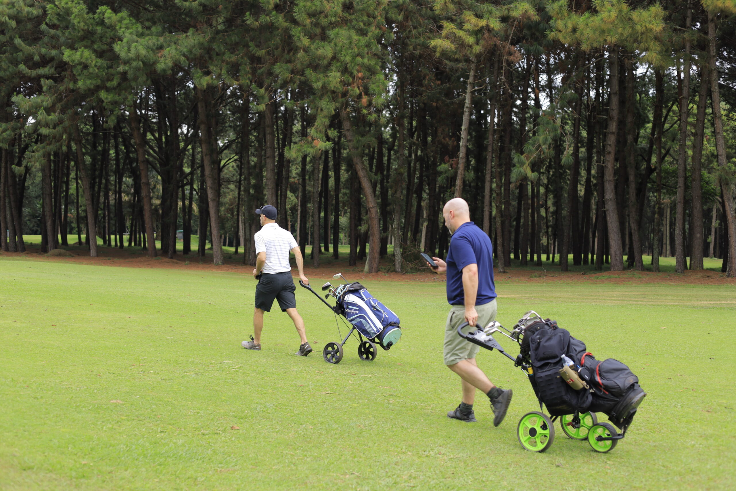 Golfing in Uganda:Experience the Entebbe Golf course with Littlerock safaris.